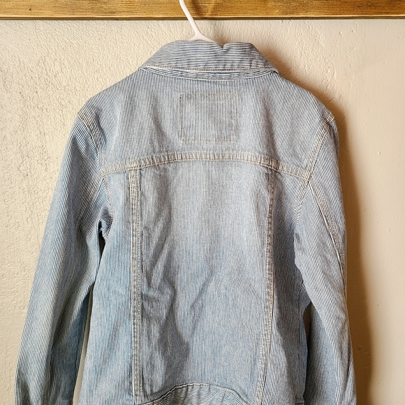 Mini Boden girl denim jacket - Picture 2 of 4